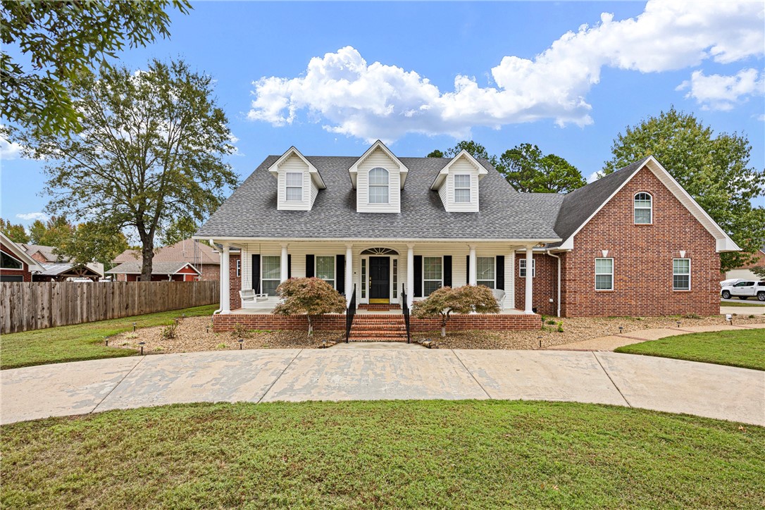 This spacious 4-bedroom, 4 bath home (2 full, 2 half baths) offers over 3,200 sq. ft. of comfortable living space on one and a half large corner lots. From the moment you arrive, the circle drive and inviting front porch set the tone for the charm and quality found throughout the property.
Step inside to discover tall ceilings, a formal dining room, and a welcoming foyer that leads into the main living areas. The primary suite is designed for relaxation, featuring private patio access, large walk-in closets, and an en suite bath with ample space.
Upstairs offers a bonus living areaāperfect for game days, guests, or a playroomāalong with a dedicated office/library nook that provides quiet space for work or study.
This home stands apart from the rest with its unique layout, elegant details, and exceptional location. Move-in ready and full of character, itās ready to welcome its next family home.