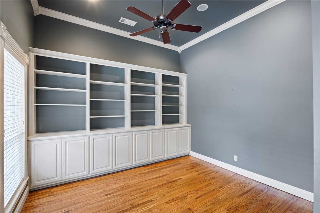 14RU RUSSELLVILLE CITY - Residential