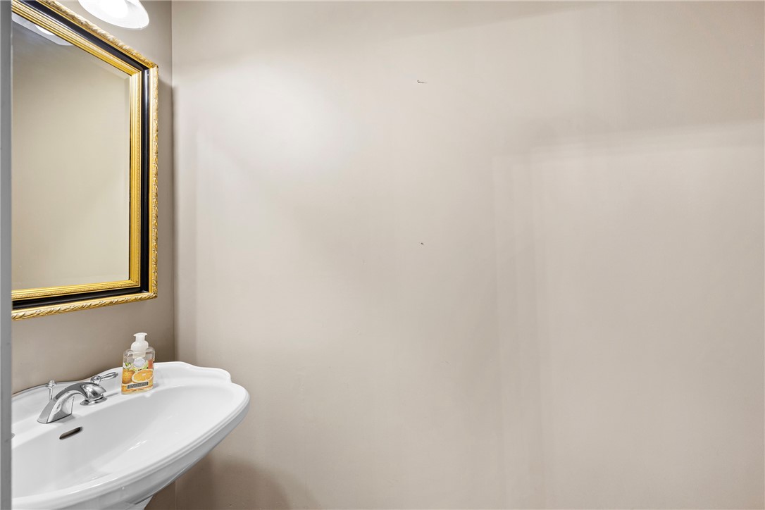 14RU RUSSELLVILLE CITY - Residential