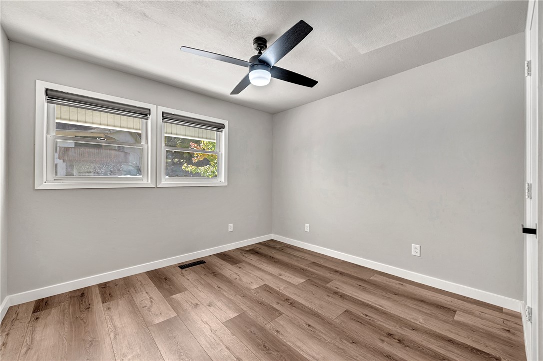 Townhouse Tct 3 A/K/A Drake Court Bvv - Residential