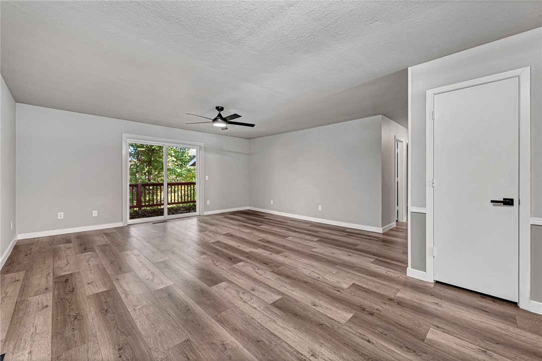 Townhouse Tct 3 A/K/A Drake Court Bvv - Residential