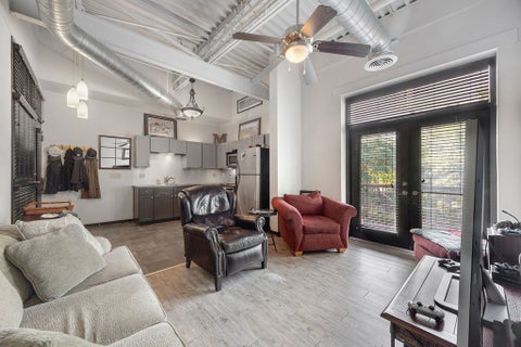 Photo of 313 E Lafayette Street 304 #304, Fayetteville, AR 72701 (MLS # 1361251)