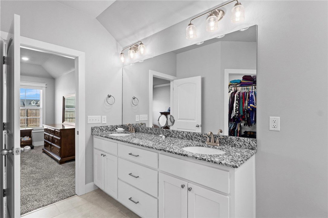 Hickory Meadows Sub Ph 2 - Residential