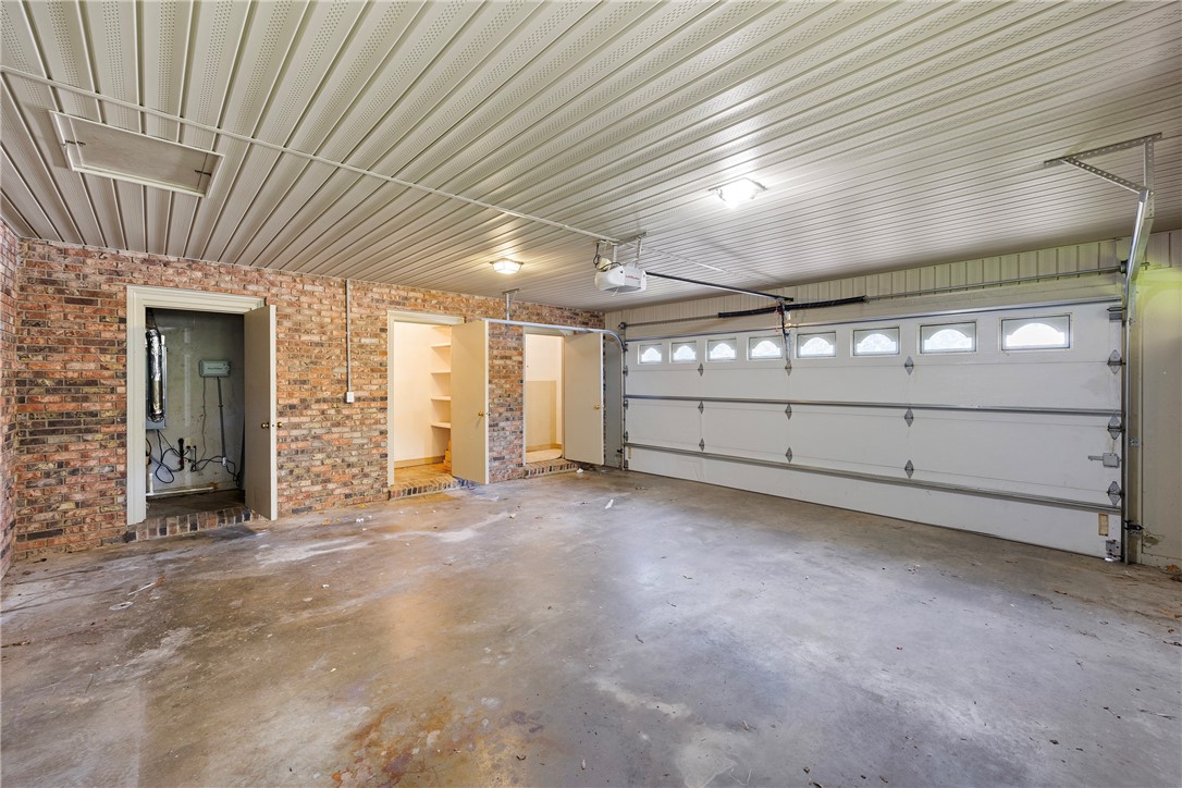 BARGER WHITE - Residential