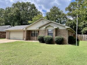 Beautiful 3 bedroom 2 bathroom home located in SummerWood Estates just minutes from Russellville High School, City Parks, and Downtown. Inside features an open concept kitchen, living, and dining area. Spacious bedrooms, and 2 car attached garage. Outside features a 14x20 shop building with concrete floors, fully fenced back yard, and patio for entertaining. House is all electric, roof seven years old.