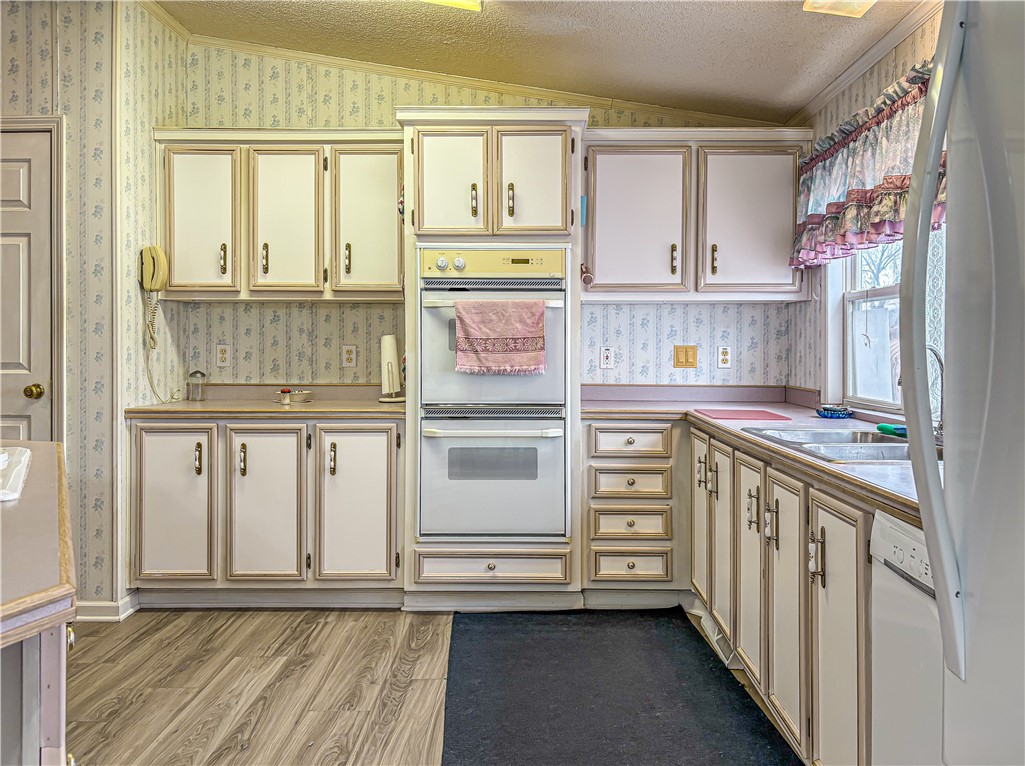 Layton-Cowdrey - Residential