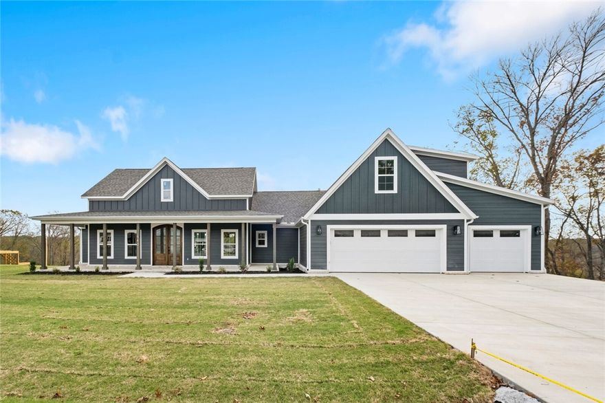 Come home to this new build overlooking Big Sugar Valley. Located in a quiet, wooded subdivision just minutes from downtown Pea Ridge and downtown Rogers. The house features an open floor plan, commercial grade appliances, an oversized 3 car garage, large front porch and even larger back patio. This one you will want to see in person.