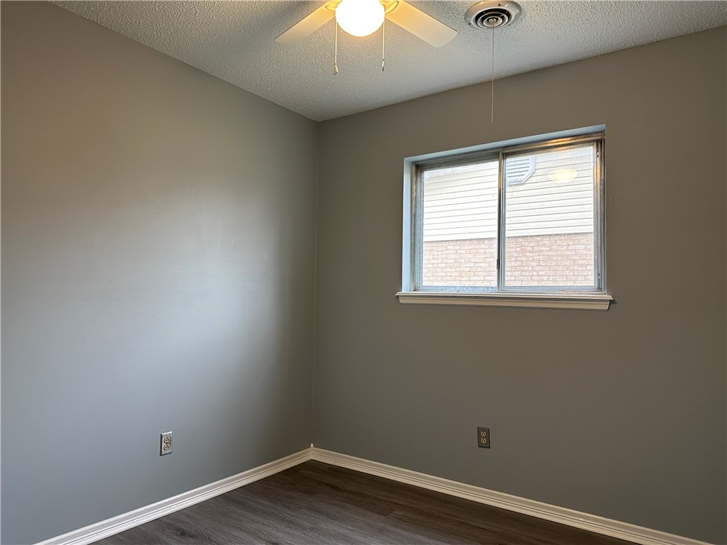 Oak Hills Add - Residential Lease