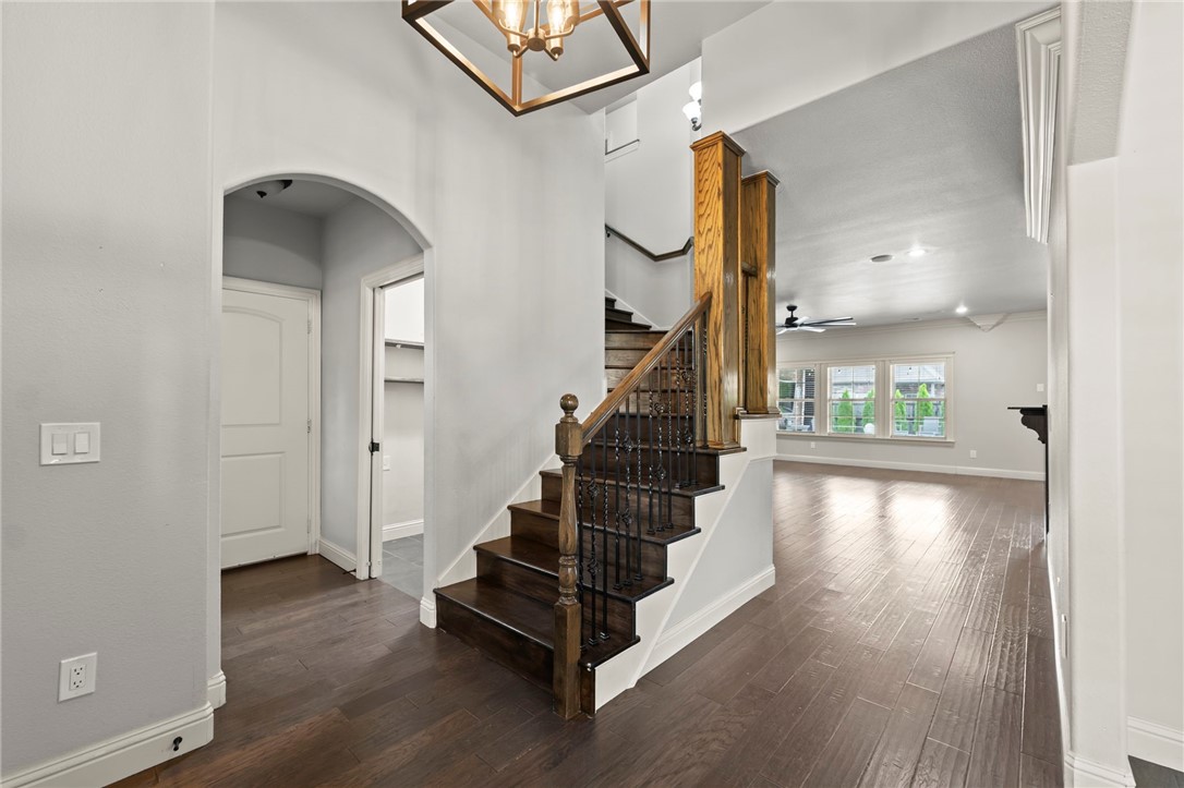 Lexington Sub Rogers - Residential