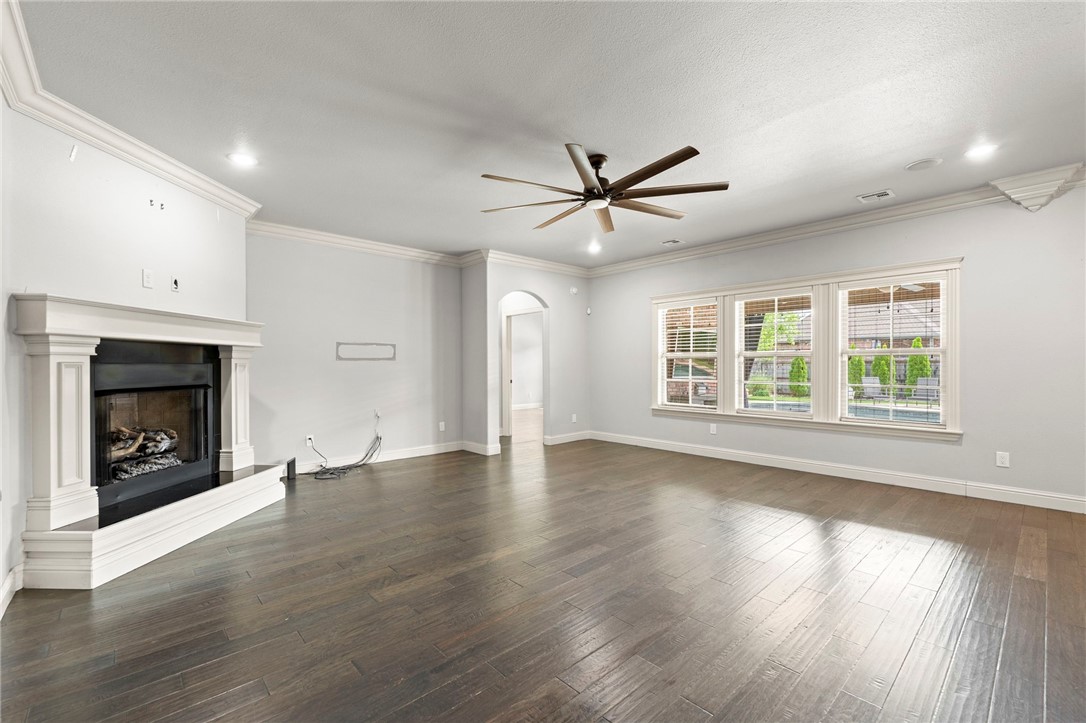 Lexington Sub Rogers - Residential