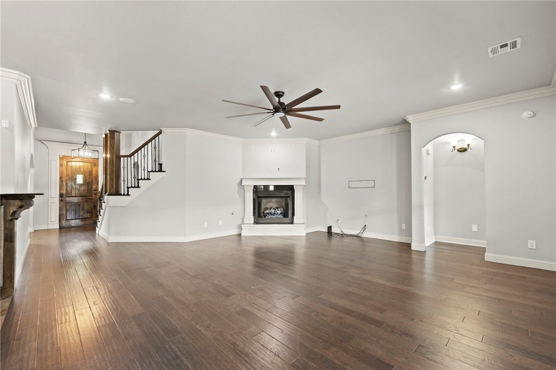 Lexington Sub Rogers - Residential