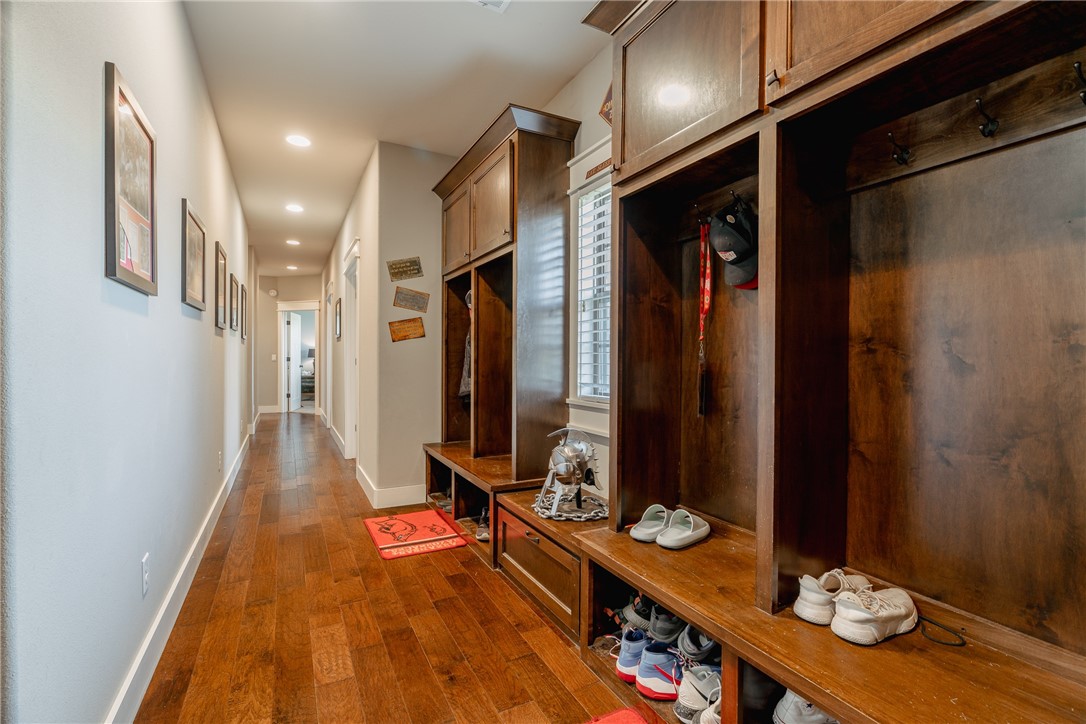 25-19-31- CAVE SPRINGS - Residential