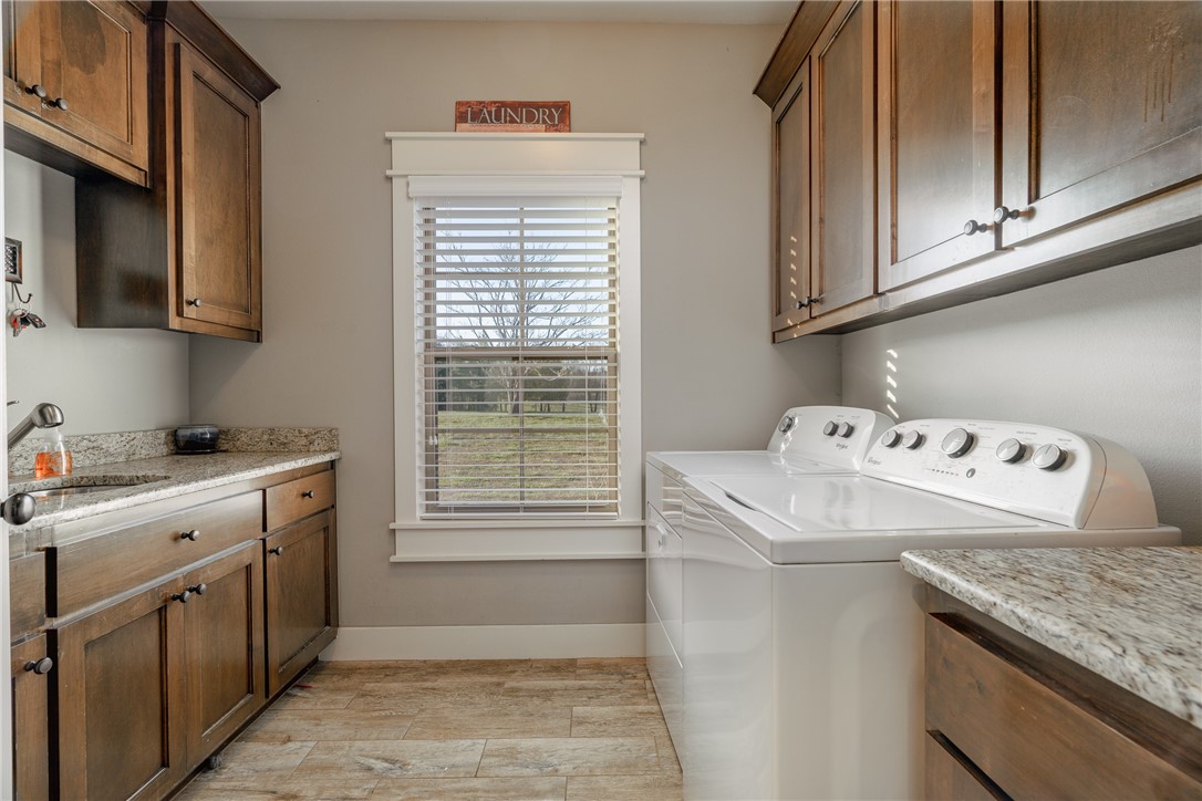 25-19-31- CAVE SPRINGS - Residential