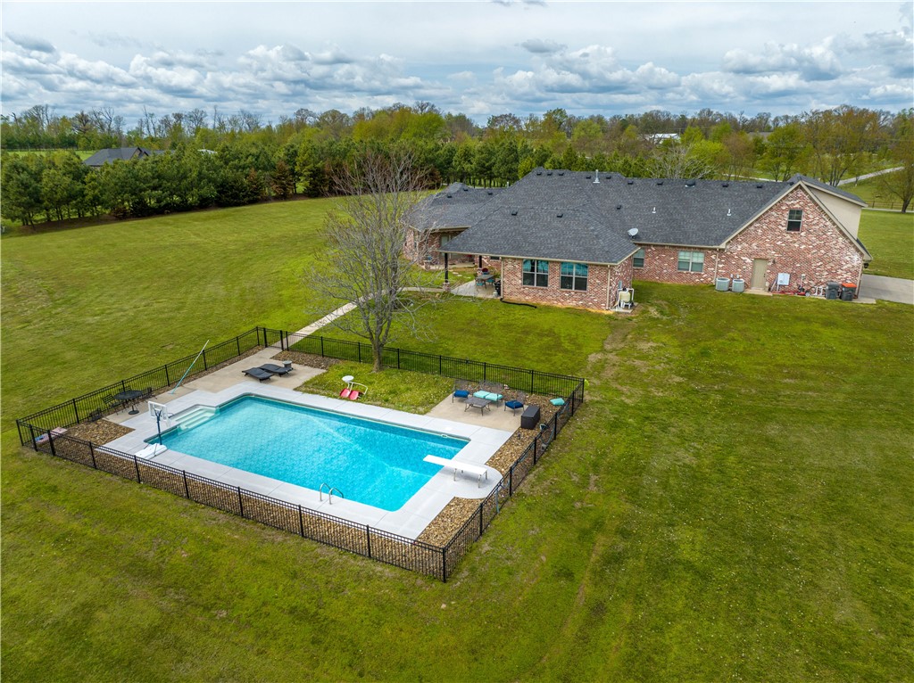 25-19-31- CAVE SPRINGS - Residential