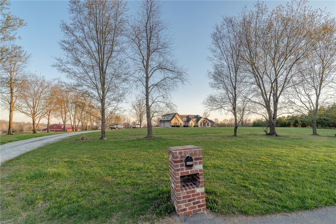 25-19-31- CAVE SPRINGS - Residential