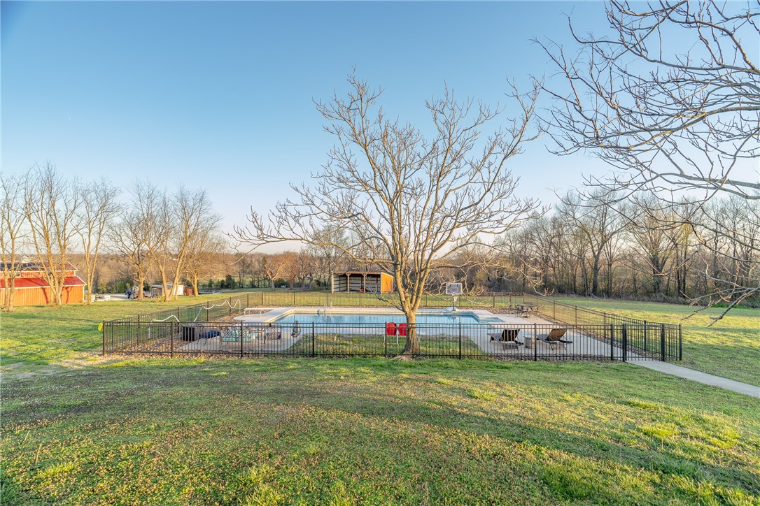 25-19-31- CAVE SPRINGS - Residential