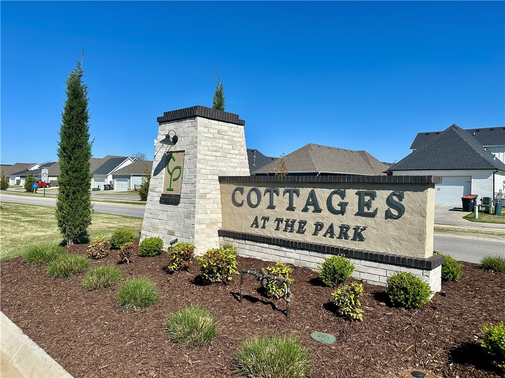 Cottages At The Park Ph I Springdale - Residential