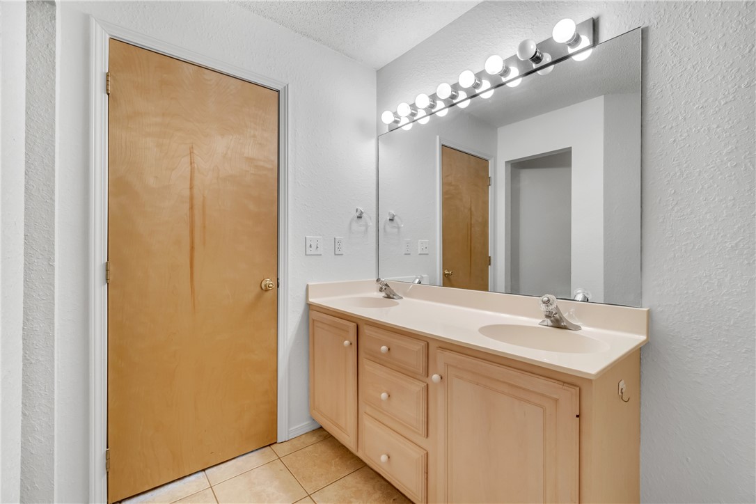 Crossover Heights Ph Iii - Residential Lease