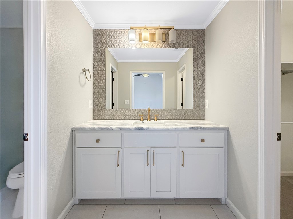 Pinnacle Town Homes Rogers - Residential