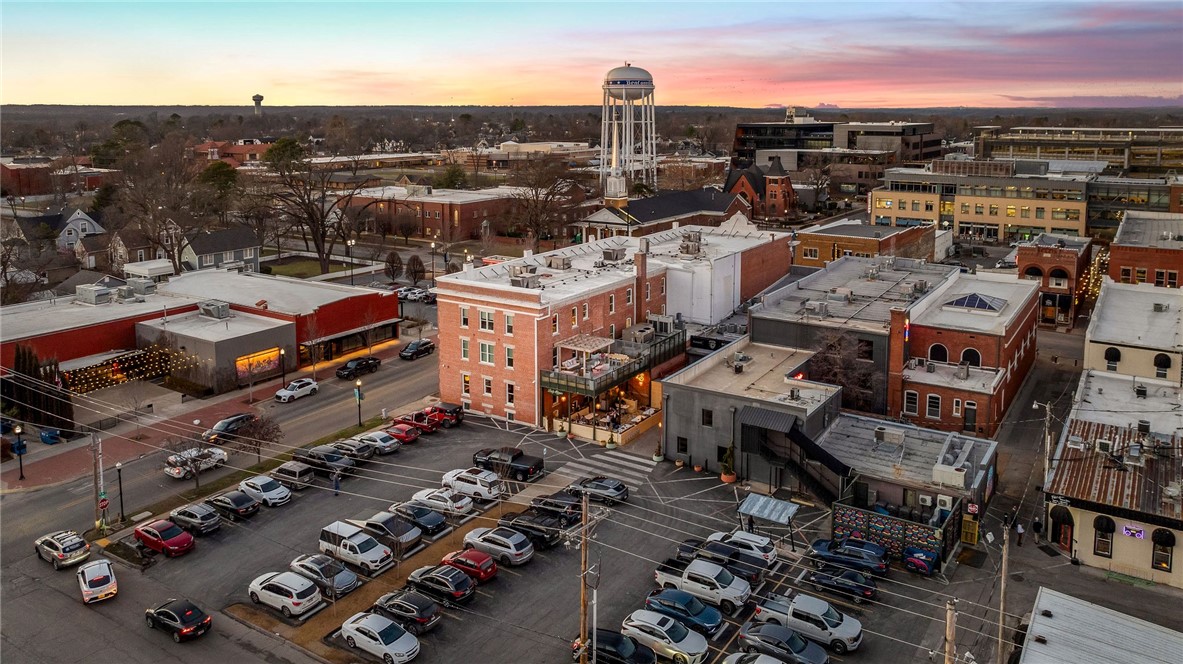 Bentonville Orig Bentonville - Commercial Lease
