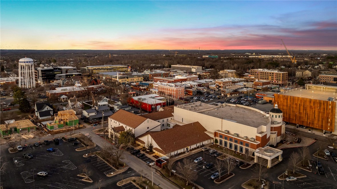 Bentonville Orig Bentonville - Commercial Lease