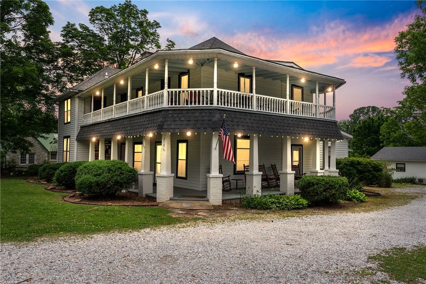 Welcome to the Ozark Country Inn in beautiful Mountain View Arkansas.  This well established Bed and Breakfast with a excellent history has been in operations for several years.  The property consist of the main house with 7 guest suites.  Each suite has a private bathroom.  Included in the large main house is a fabulous commercial kitchen, spacious dining room, cafe area and a large great room.  Perfect for the guest!  The separate cottage located on the property makes a fantastic living quarters for the innkeeper or as a nightly rental unit.  Your guest will love the 2 bedrooms, full kitchen, large living room, office and full bath which includes laundry.  In addition to the main house and cottage there is a 400 sq ft. storage building and a RV pad with full hookups including 50 am service, water and sewer.  Located just a few blocks off the main square which hosts wonderful restaurants and many music fests. This Inn is perfect for someone dreaming of owning their own B&B!