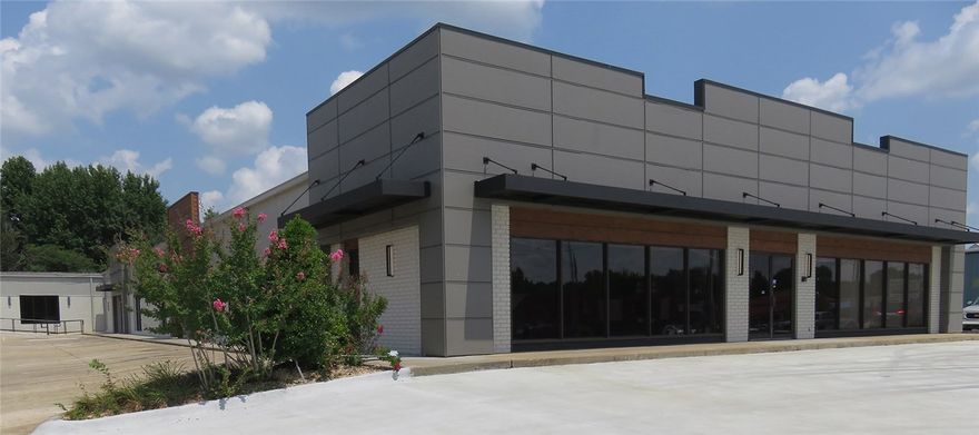 This listing contains two properties.   It is for sale or for lease.  It is located in a high traffic area with a pylon signage and excellent visibility on Walnut Street.   It is fully sprinklered and is centrally located between I-49 and Downtown Rogers.   It is ideal for early childhood development or a fitness studio