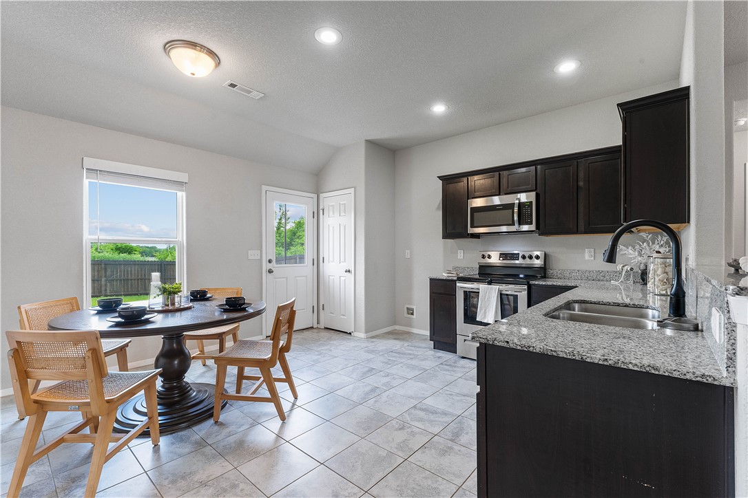 South Club House Estates - Residential