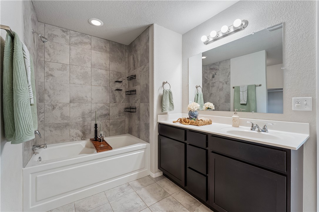 South Club House Estates - Residential