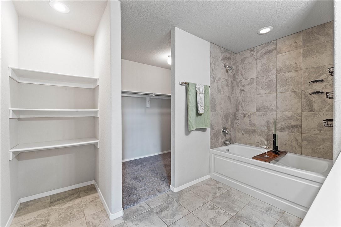 South Club House Estates - Residential