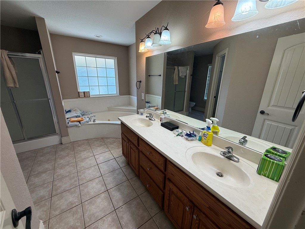 Legacy Pointe Ph Ii & Iii - Residential