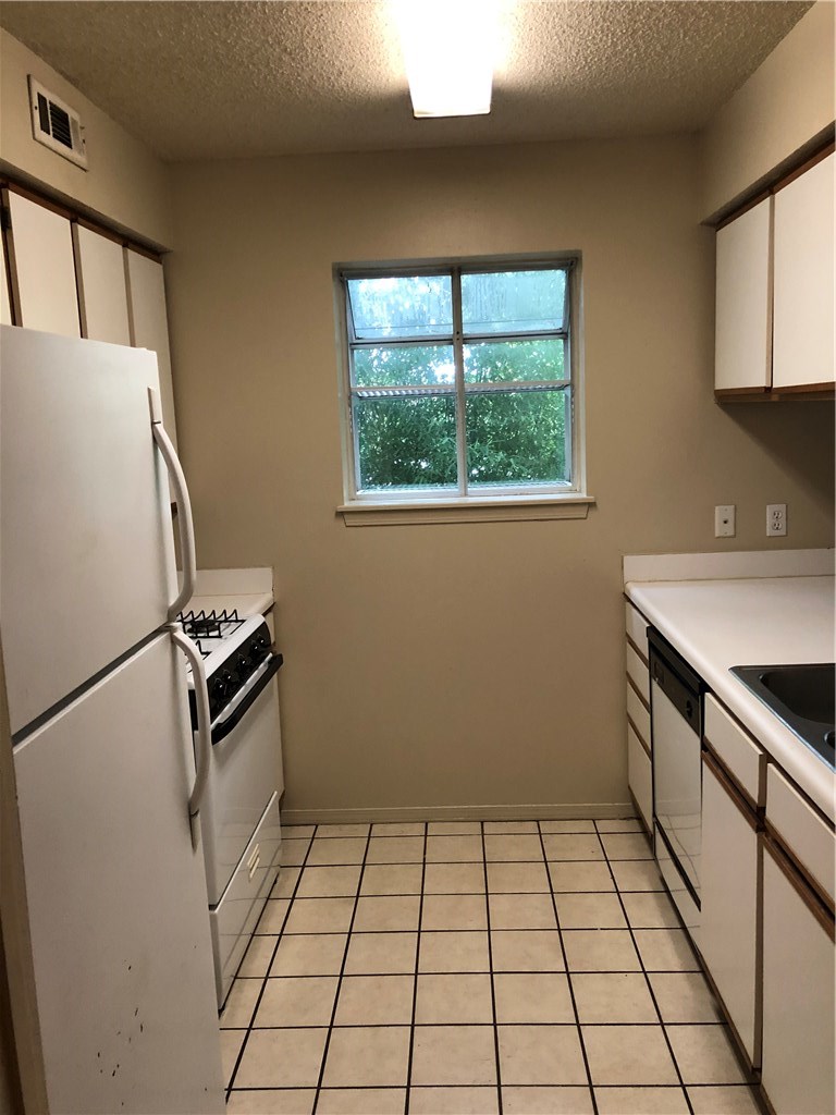 MITCHELLS ADD - Residential Lease