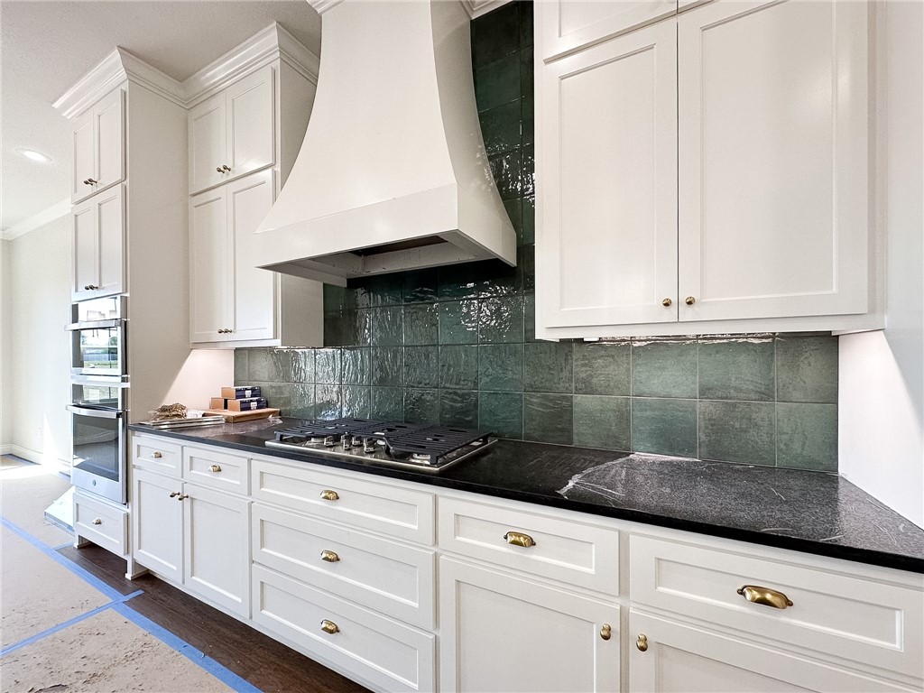 County Line Square - Residential