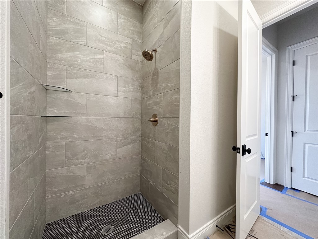 County Line Square - Residential