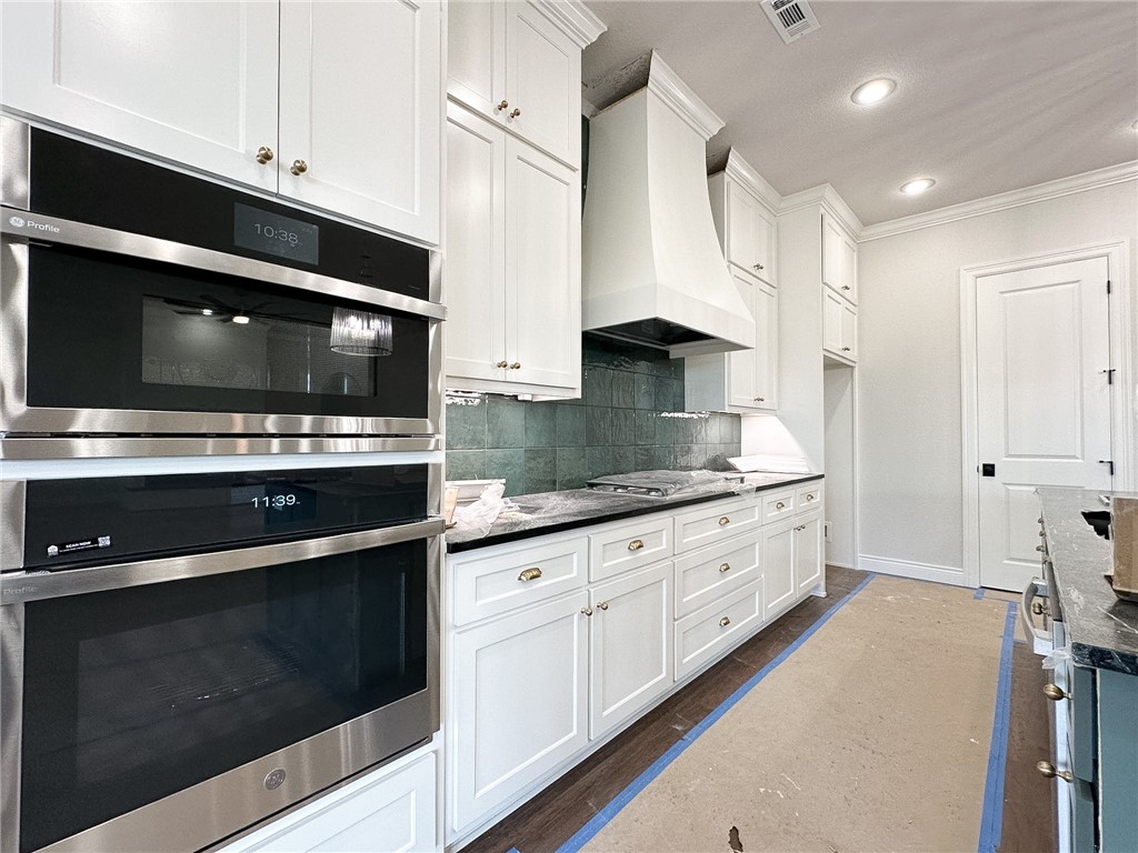 County Line Square - Residential