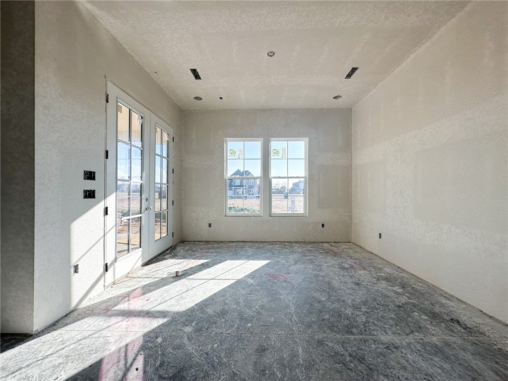 County Line Square - Residential