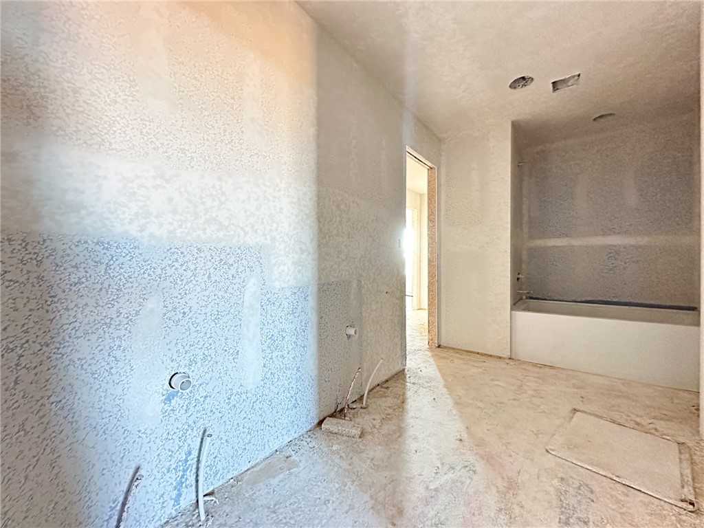 County Line Square - Residential