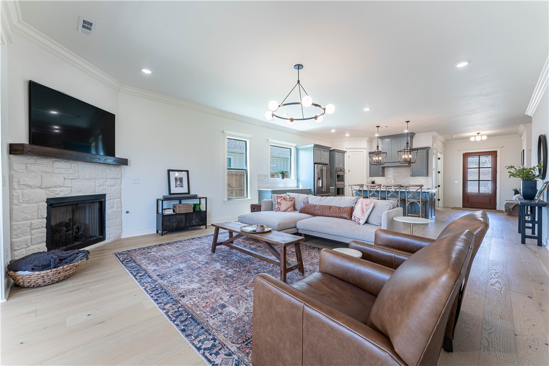 Cobble Creek - Residential
