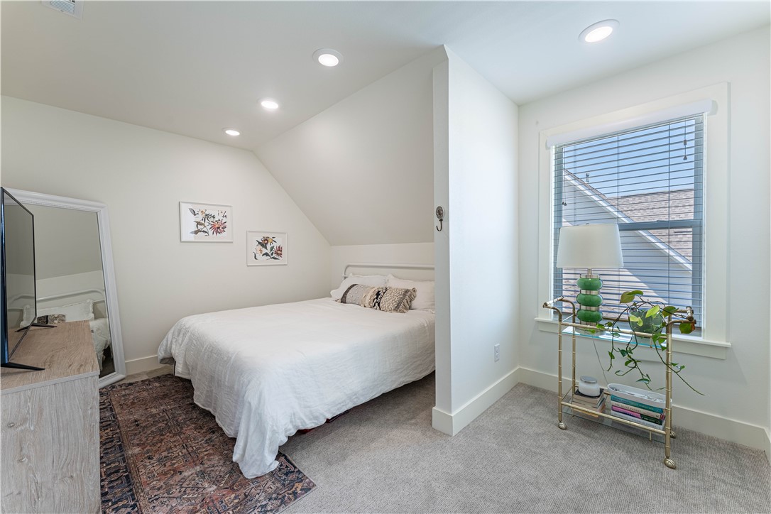 Cobble Creek - Residential