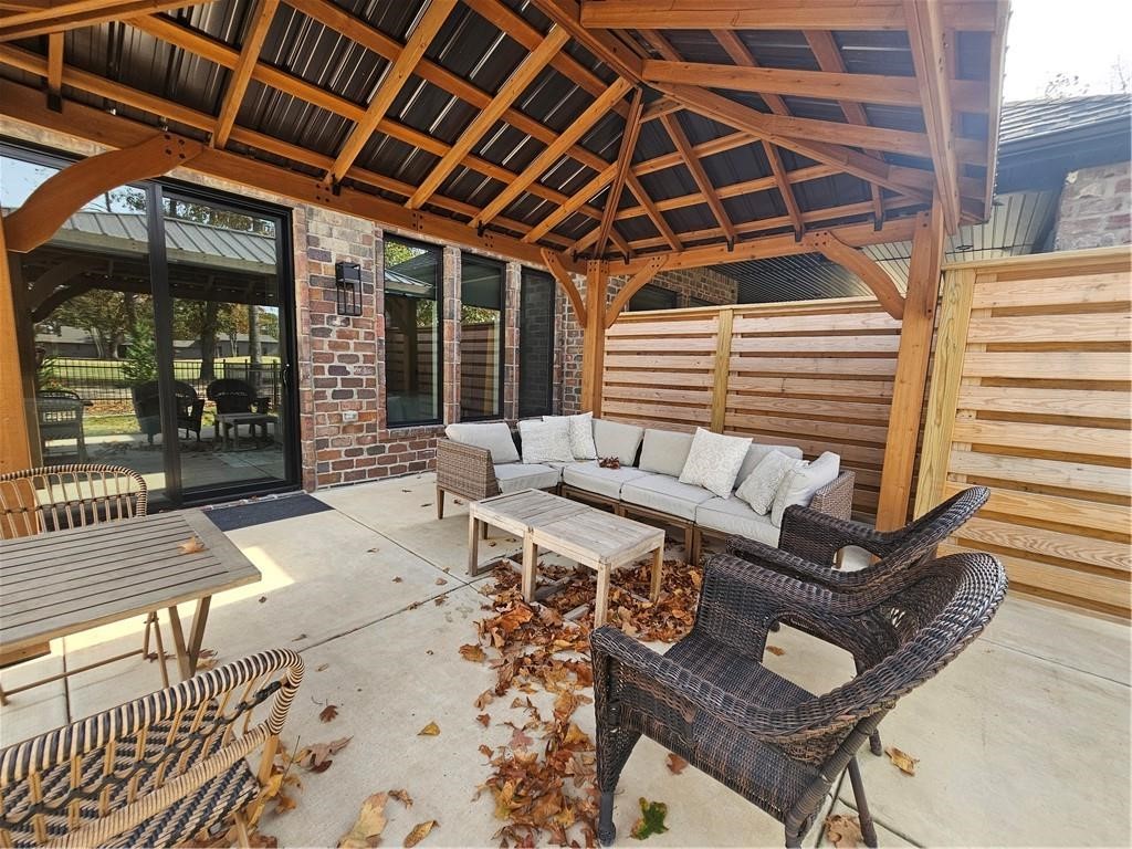 This stunning golf front studio apartment is fully furnished with luxurious amenities to make you feel like coming home every day is being on vacation! Enjoy a steaming cup of coffee on the golf front patio, or cook a delicious meal in the gourmet kitchen. Relax and unwind after a long day with a good book or your favorite movie. When it's time to go to sleep, you have a comfy bed with fine linens to welcome you to Slumberland. This apartment is attached to the main house, but you will have your own separate entrance and patio to come and go as you please. Don't miss out. The builder spared no expense on details and luxury on this apartment. A small dog of 25 lbs or less is negotiable. *Owner to manage.