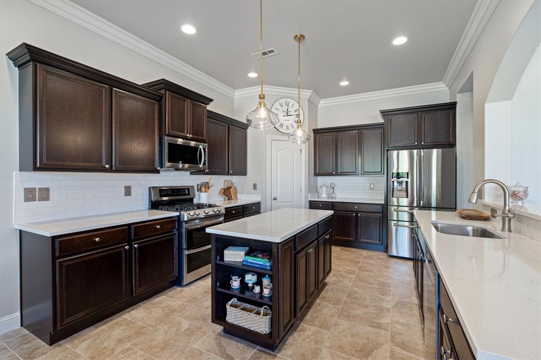 Waterford Estates at Hissom Ranch - Residential