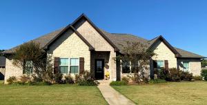 Enjoy one of Russellville's newest subdivisions in this beautiful 4 bedroom & 3 bathroom home! This stunning house features an open floor plan perfect for entertaining with a large family room, kitchen, and dining room. Located on the west side of town in the Sequoyah School district, this two master bedroom home is perfect for you!!