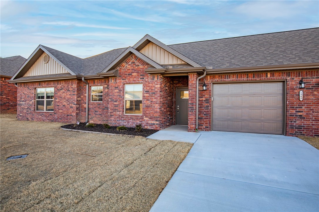Spacious 2 bed 2 bath duplex in central Pea Ridge just minutes from Bentonville and Rogers and across the street from Pea Ridge schools. This open floor plan features luxurious vinyl tile throughout the unit and in the kitchen enjoy granite counters and stainless steel appliances including the fridge. In the master suite you find a nice sized room with a bathroom you are sure to love with plenty of storage and counter top space with dual sinks and a large walk in shower. Also included with this home is a front load Washer and Dryer! Lawn care and landscaping are included. Yards are not fenced other than a divider fence between units. No Cats allowed, and only dogs under 25 pounds allowed with an additional refundable pet deposit of $350 per pet accepted. This unit is apart of the brand new Belmont Reserve community that is professionally managed. For an application visit