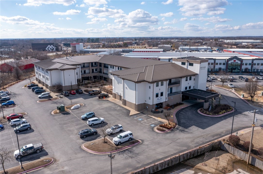 Executive Center Place Bentonville - Commercial Lease