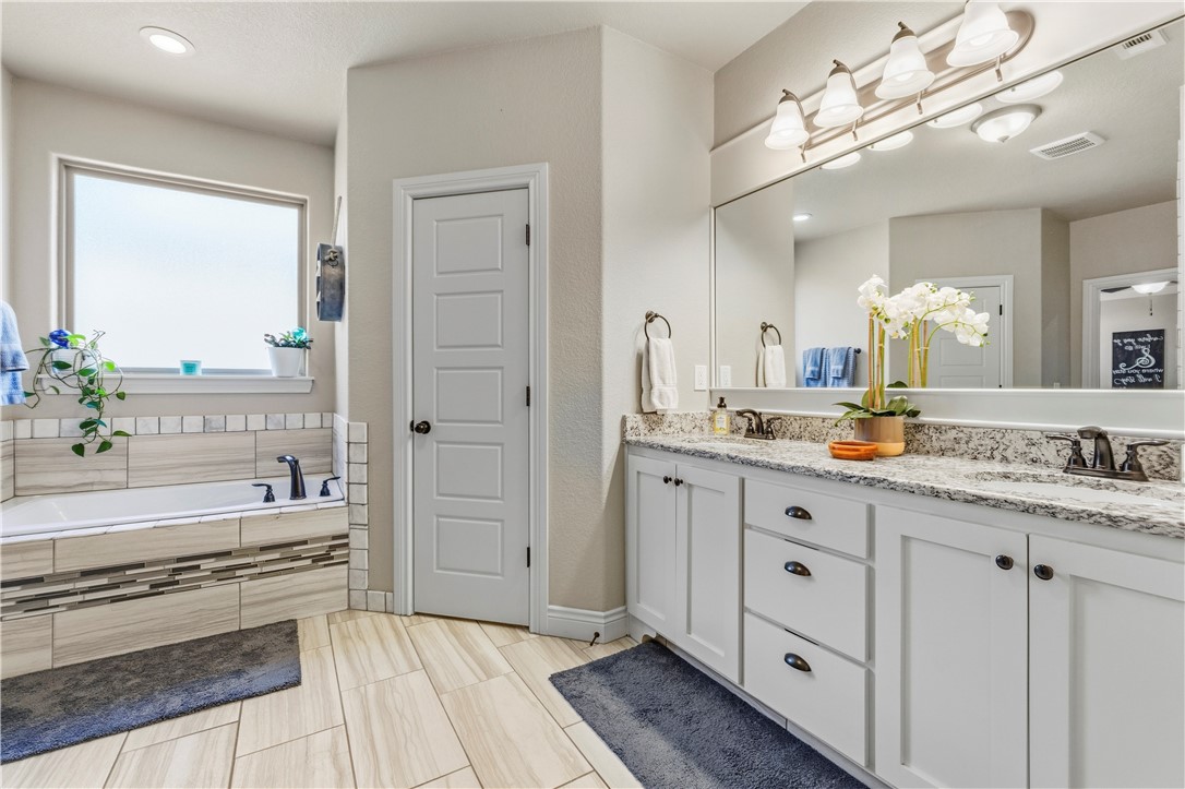 Peaks Ph III, The Rogers - Residential