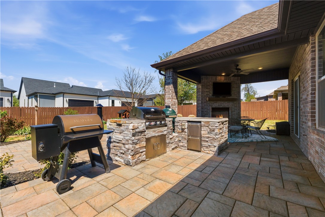 Peaks Ph III, The Rogers - Residential