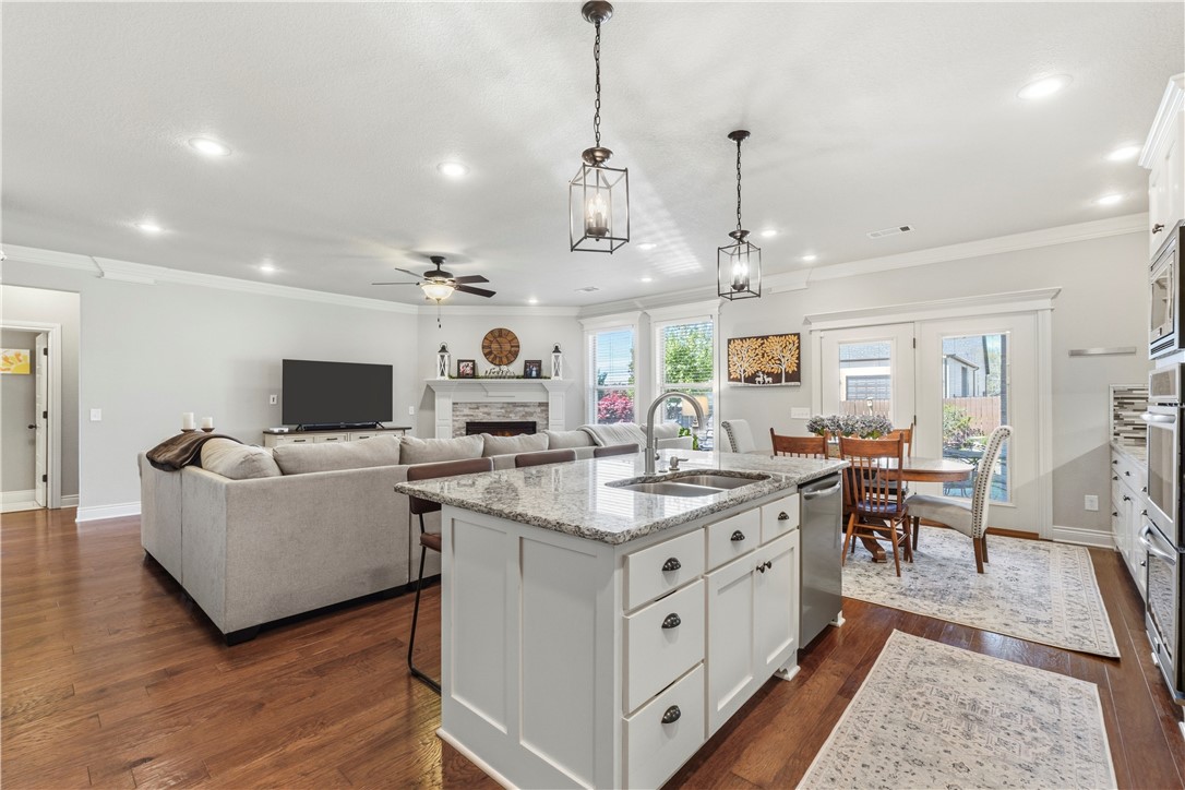 Peaks Ph III, The Rogers - Residential