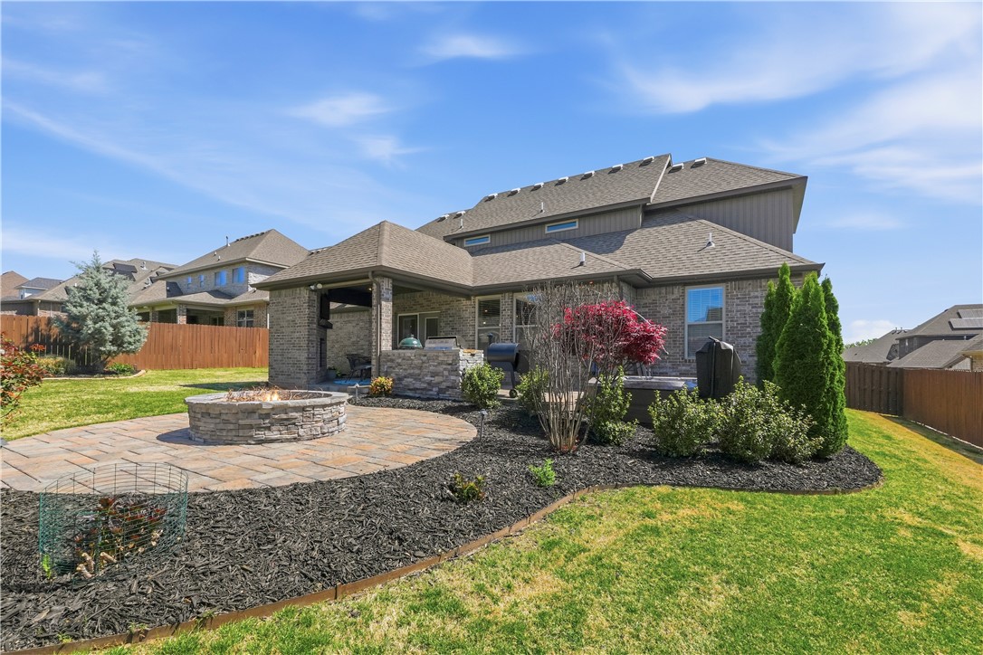 Peaks Ph III, The Rogers - Residential