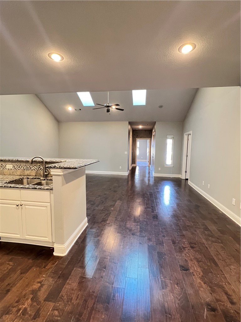 Three Oaks Twnhms Horiz - Residential Lease