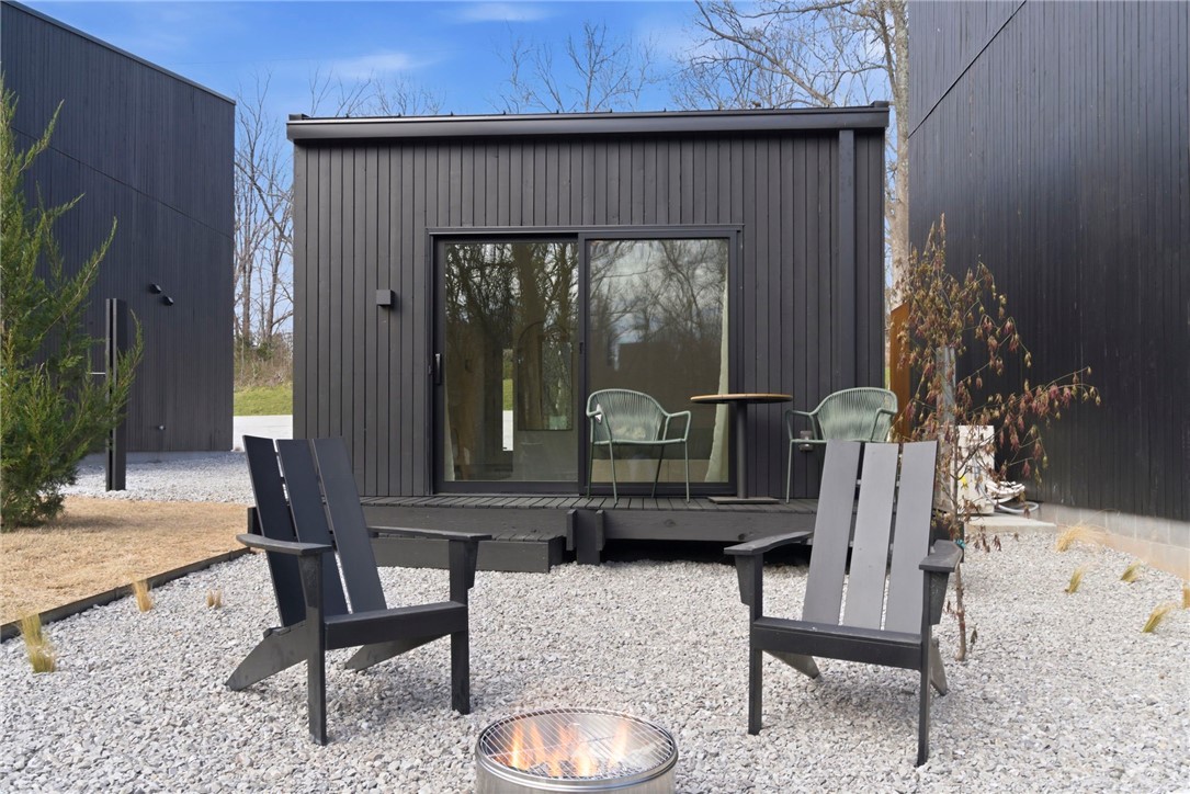 W A BURK'S ADD-BENTONVILLE - Residential